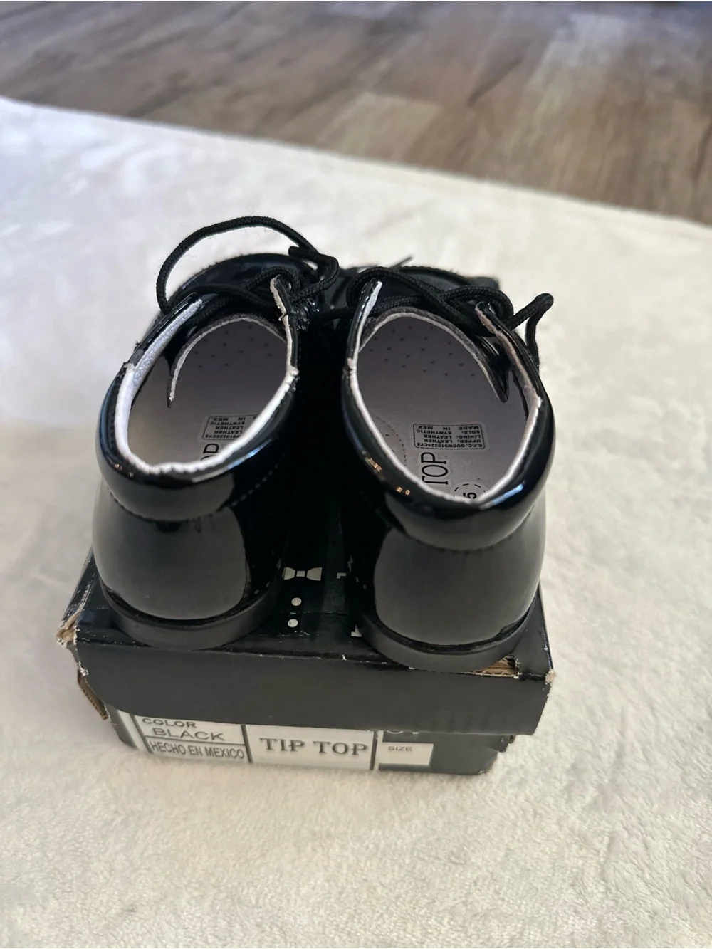 Tip Top Kids shiny patent